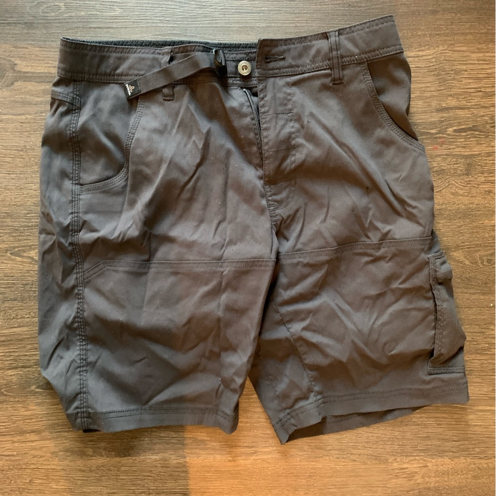 Prana Breathe Shorts 32x10 Gray Built in Belt